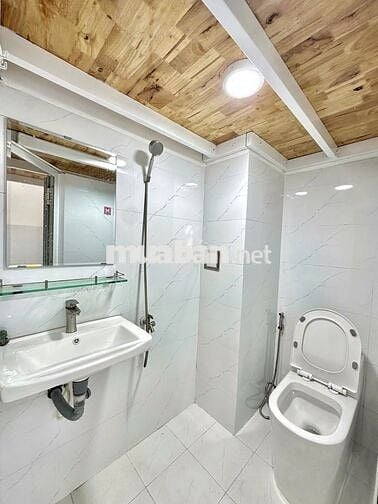 BÁN TÒA CHDV 6 TẦNG, 51 PHÒNG DUPLEX-FULL NỘI THẤT- DÒNG TIỀN 190TR/TH
