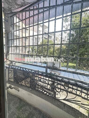 MẶT TIỀN VIEW CÔNG VIÊN  - ĐƯỜNG CHỢ LỚN - BÌNH PHÚ 1 - NHÀ ĐẸP 2 TẦNG