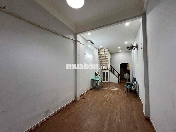 🏡 Cho thuê nhà nguyên căn Phạm Viết Chánh 11tr500 rộng rãi