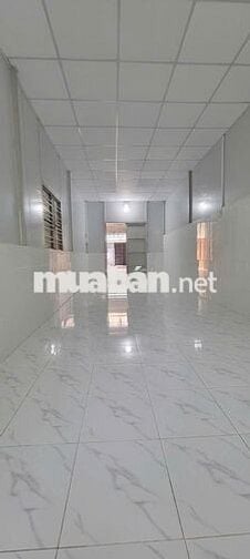 CHO THUÊ NHÀ CẤP 4, SÂN RỘNG, ĐƯỜNG NHỰA 6 MÉT