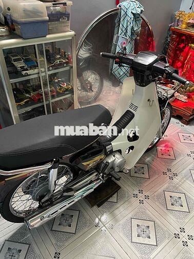 Honda Super Dream 2012 Đen trắng
