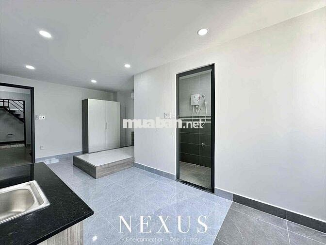 Studio full nội thất - cửa sổ trời to - rộng 30m2