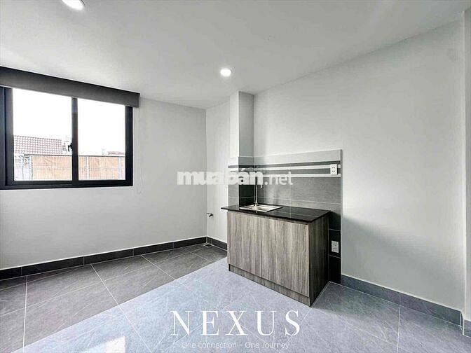 Studio full nội thất - cửa sổ trời to - rộng 30m2