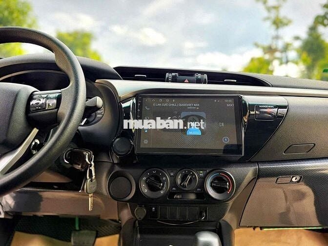Toyota Hilux 2021 Bạc 50000 km