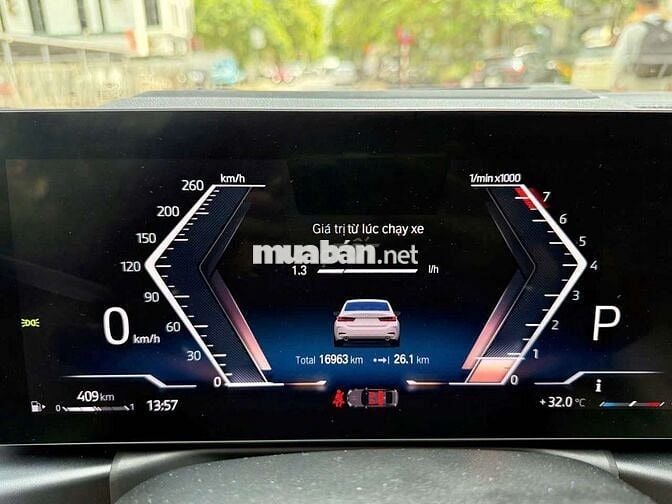 BMW 320i Sportline 2024 Trắng/Kem 17000 km