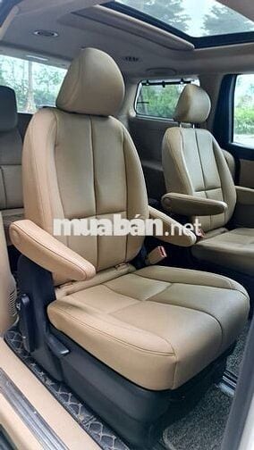 KIA Sedona 2018 2.2 Full Dầu Trắng 7 chỗ