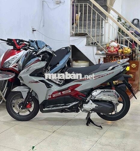 Honda Air Blade 2024 Xám Đỏ Đen Sport.BS36.Xe chất