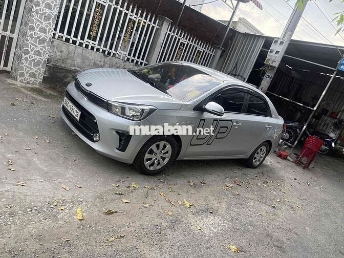 Kia Soluto 2019 Bạc