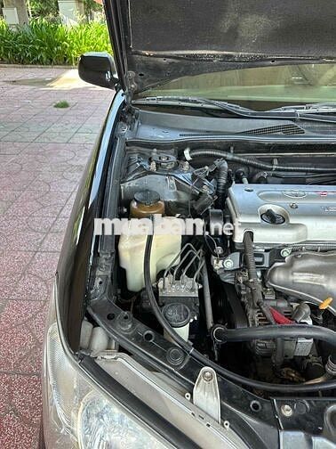 Toyota Camry 2.4 Số sàn 2005 Đen