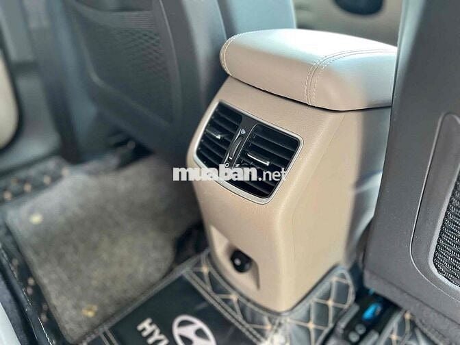 Hyundai Tucson 2.0 AT 2020 Đen 38.000 Km