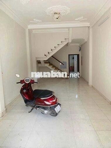 Cho thuê nhà MT Bàu Cát Tân Bình 1 Trệt, 2 Lầu, sân thượng, 4PN, 5WC