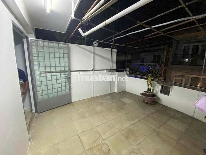 Cho thuê nhà nguyên căn hẻm xe hơi đường Bình Thới_Q11
