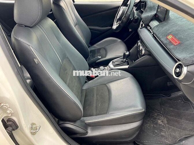 Mazda Mazda 2 Sedan Luxury 2020 Trắng 55000 km