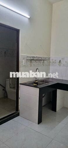 Cho thuê Nhà nguyên căn 150m2, 5 phòng ngủ, vừa ở kết hợp kinh doanh