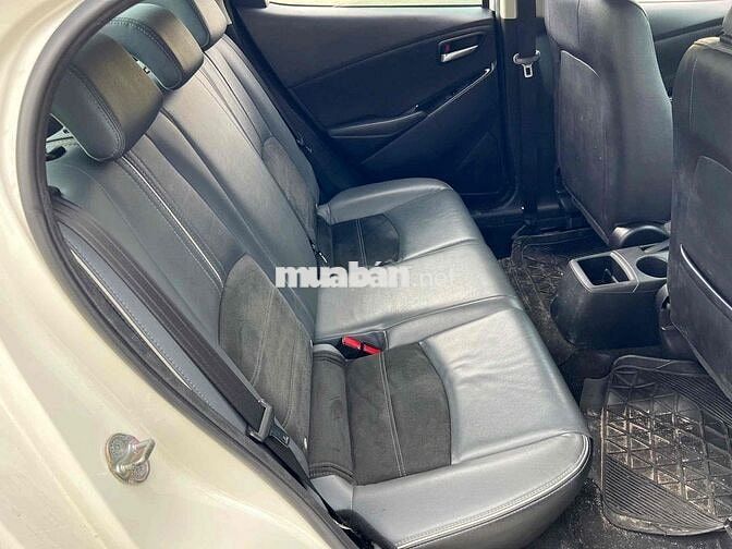 Mazda Mazda 2 Sedan Luxury 2020 Trắng 55000 km