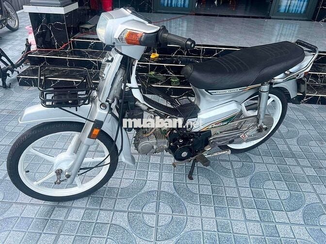 Honda Dream Bạc