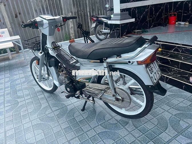 Honda Dream Bạc