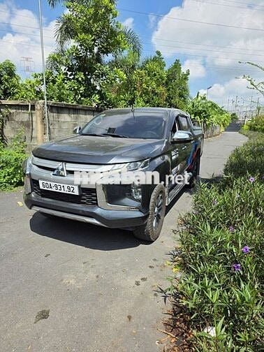 Mitsubishi Triton 2019 Tự động Xám