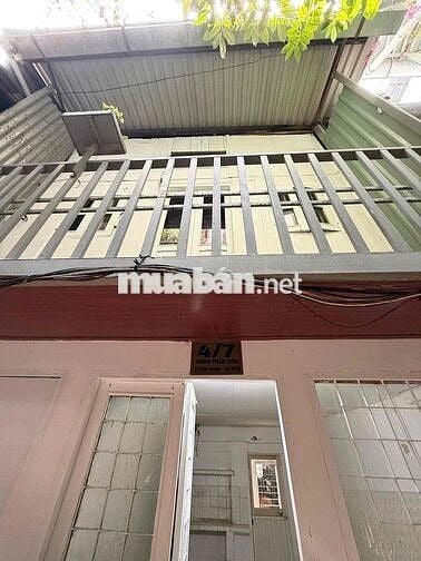 Cho thuê nhà 3 tầng ga Metro Bến Thành