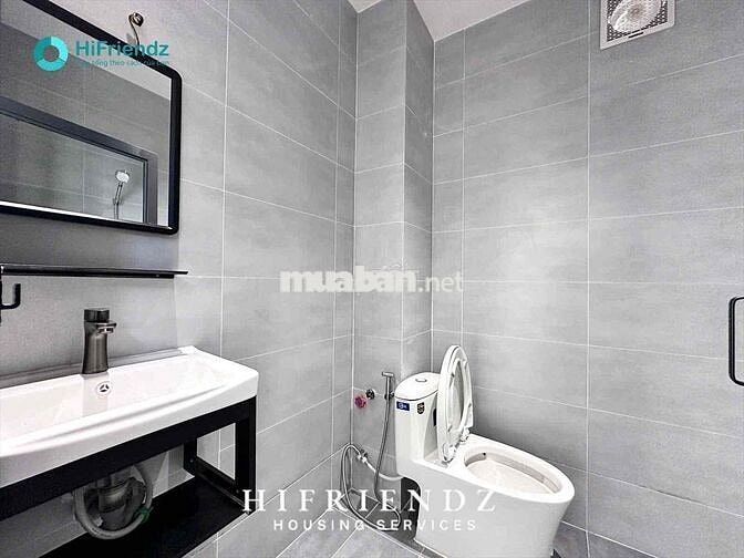 khai Trương phòng gác cửa sổ sáng và Studio ban công cửa sổ new mới
