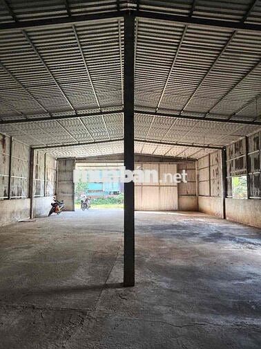 cho thuê kho 300m2 giá rẻ vĩnh lộc a đường xe tải sản xuất đa nghề 3p
