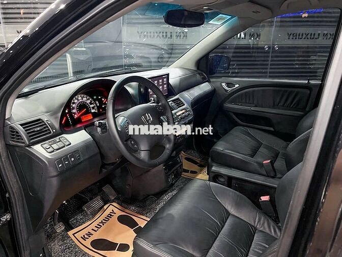 Honda Odyssey Touring 2009 Đen 84,000 miles