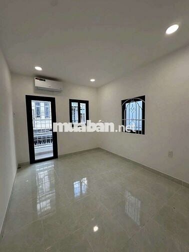 cho thuê nha 525/10 huỳnh văn bánh phường 13  phú nhuận  100 mét 