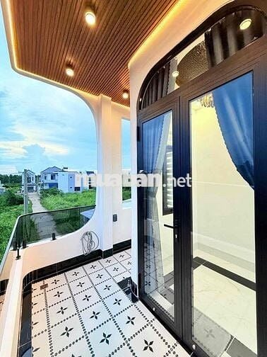 Nhà lầu mới cao cấp phường 9, TP Mỹ Tho