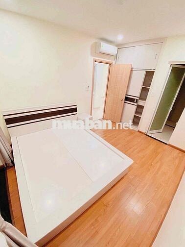 Cho thuê 2pn 2wc nhà trống 7tr; 2 máy lạnh  7tr5; full nt 8tr