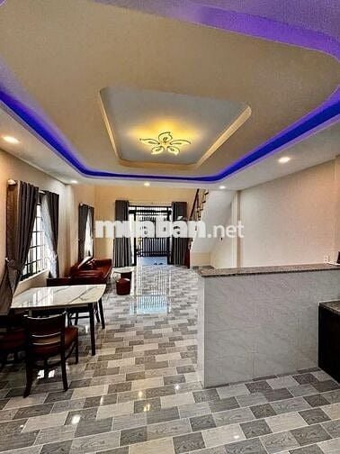 BÁN NHÀ HẺM Ô TÔ CĂN GÓC GẦN CHỢ THỦ ĐỨC VÕ VĂN NGÂN 60M2 GIÁ 5,4 TỶ