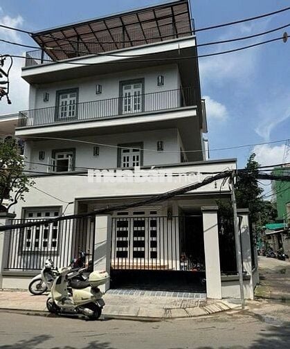 HIẾM! BIỆT THỰ CHO THUÊ ĐƯỜNG NGUYỄN MINH HOÀNG. DT: 9X15M. 3 TẦNG