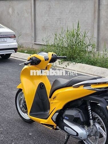 Honda SH150i 2023 Vàng 1.600 km