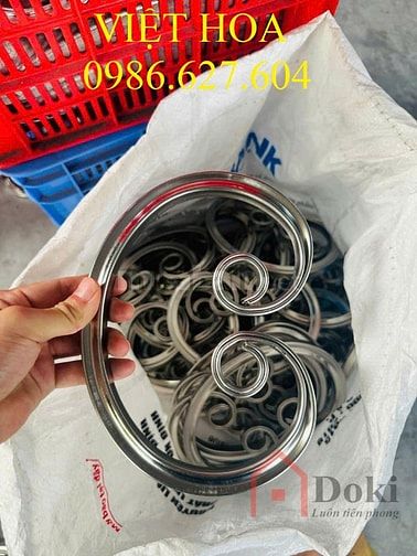 Buôn bán hoa văn, chi tiết sắt mỹ thuật