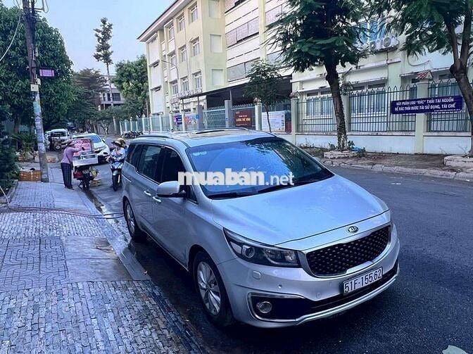 Kia Grand Sedona 3.3L 2015 Bạc Nhập khẩu