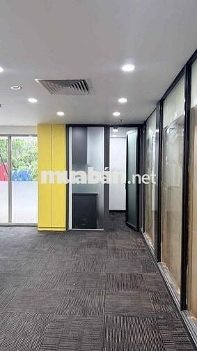 🔹 Cho thuê mặt bằng tầng lửng 125m² tại Saigon Pavillon – Trung tâm Qu