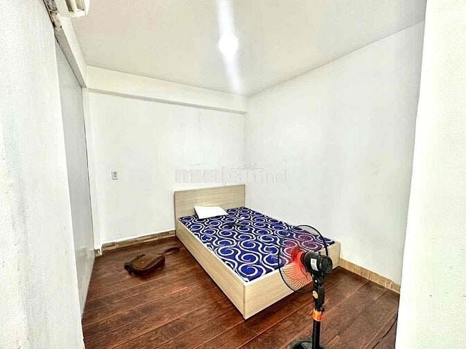CHO THUÊ 1 PHÒNG NGỦ + 1 KHÁCH 2 MÁY LẠNH FULL NT ĐƯỜNG LÊ ĐỨC THỌ