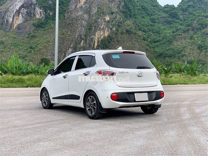 Hyundai i10 2018 Trắng 7 vạn số tự động 1 chủ