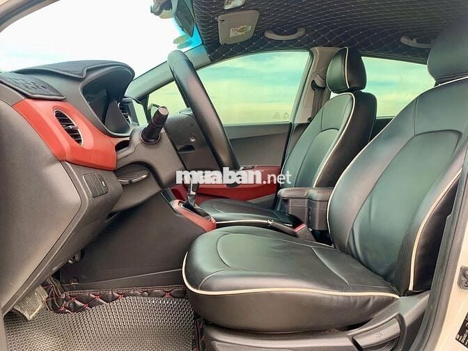 Hyundai i10 2018 Trắng 7 vạn số tự động 1 chủ