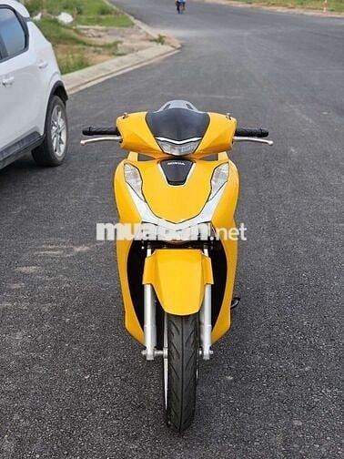 Honda SH150i 2023 Vàng 1.600 km