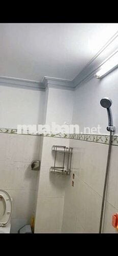 Nhà đẹp giá rẻ ngay trung tâm wc riêng