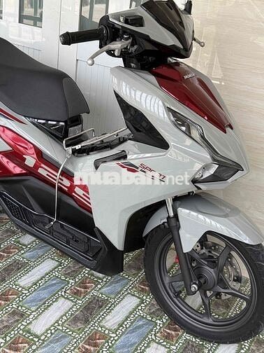 Honda Air Blade 2024 Xám đỏ 14000 km