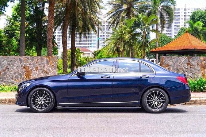 C200 2018 Xanh cavansite / nt kem lướt siêu đẹp