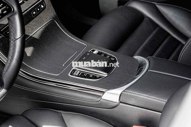 GLC300 AMG 2022 Đen xe Cty 1 chủ xhd cao full hang