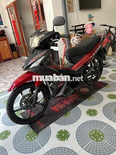 Yamaha LEXam Đỏ đen Êm ngon