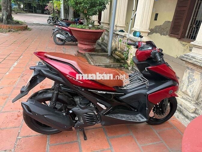 Yamaha NVX 125 2018 màu Đỏ