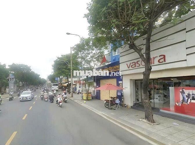 MT Hòa Bình-Đầm Sen-P5 Q11-5x20m-3 tầng-38tr/tháng