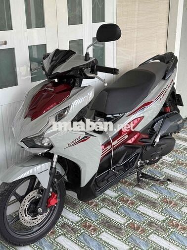 Honda Air Blade 2024 Xám đỏ 14000 km