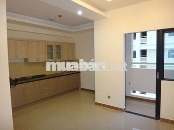 Chủ cần bán gấp căn chung cư 312 Lạc Long Quân, Q11, 2pn, 3.3 tỷ.