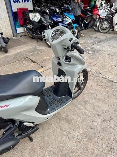 🛑🛑 Vision Xám 2025 bánh cao rất mới có góp