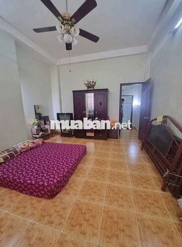 HẺM XE TẢI 8M-KẾ CHỢ CÂY SÔP-BÁN NHÀ 4.4×19-4TẦNG- NGUYỄN VĂN QUÁ Q.12